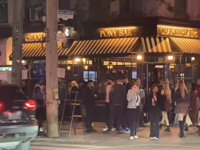 Chamberlain's Pony Bar