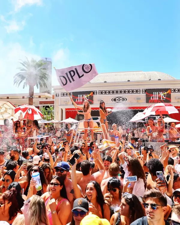 Encore Beach Club