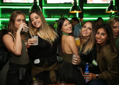 st patricks day pub crawl